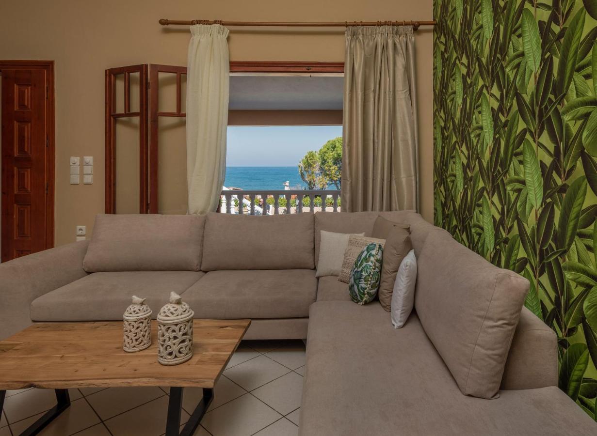 Sea Elegance Villa - On The Beach, By Zantewize Psarou  Ngoại thất bức ảnh
