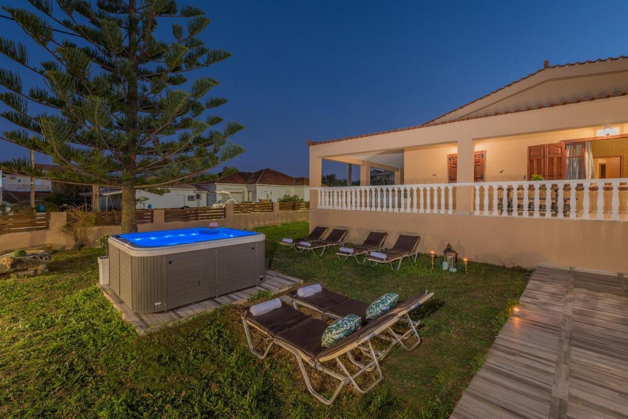 Sea Elegance Villa - On The Beach, By Zantewize Psarou  Ngoại thất bức ảnh